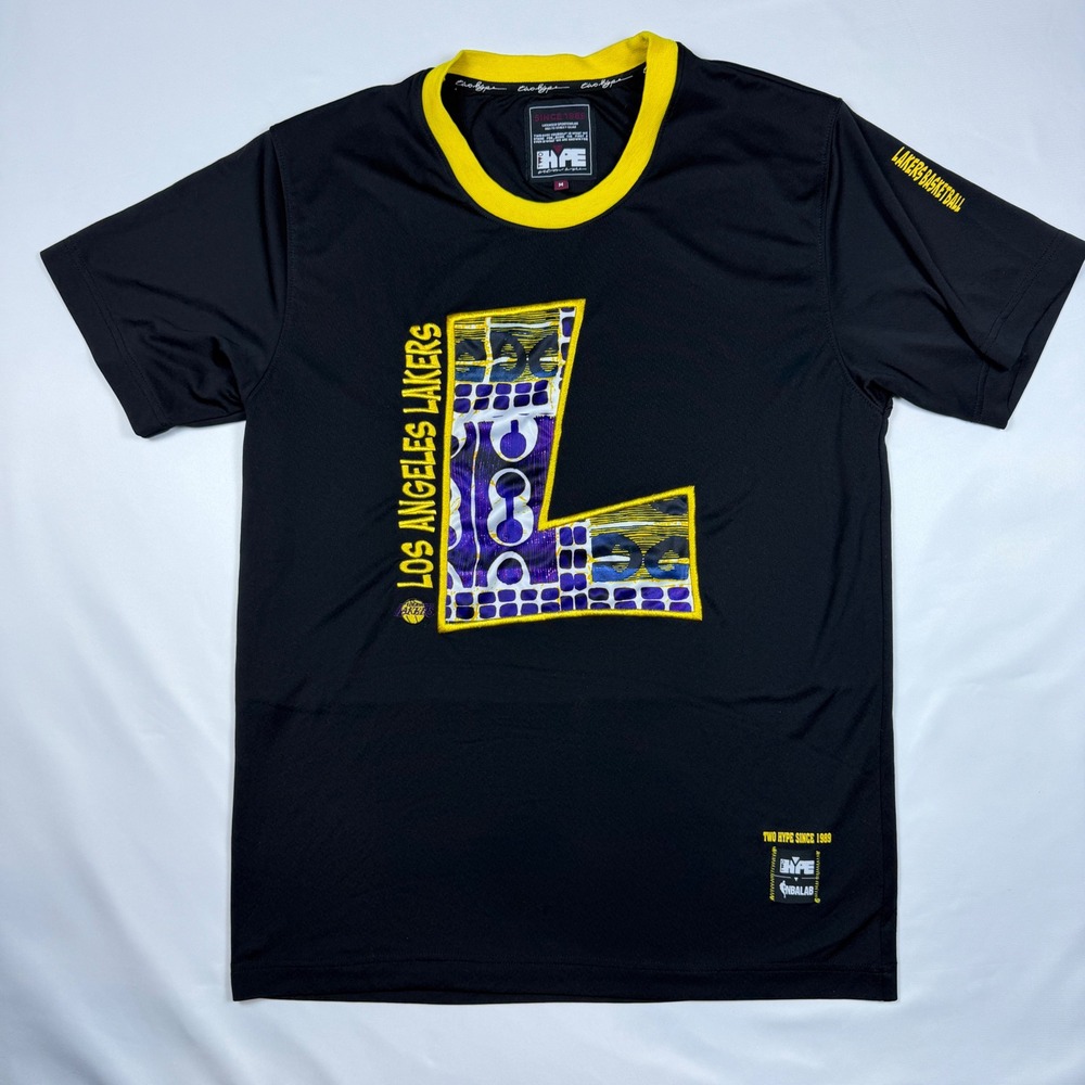 Two Hype Lakers Basketball‎ Shirt Mens Medium Black Graphic Streetwear Tee NBA